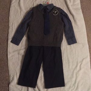 4pc Boys Suit - Brand New